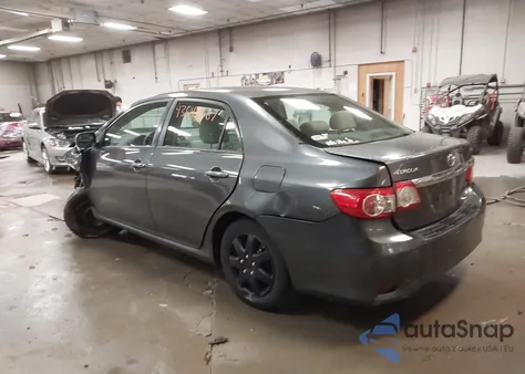 2011 Toyota Corolla Le z USA, uszkodzony, nr VIN 2T1BU4EE4BC679112